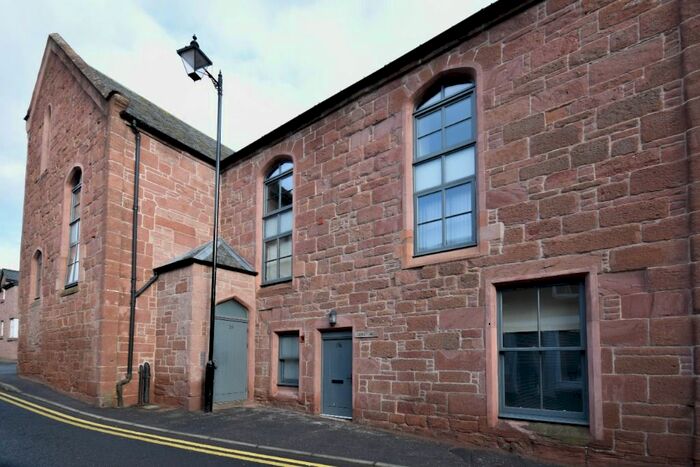 2 Bedroom Flat To Rent In Glengate, Kirriemuir, Angus, DD8