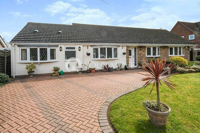 4 Bedroom Bungalow For Sale In Newark Road, Laughterton, Lincoln, LN1