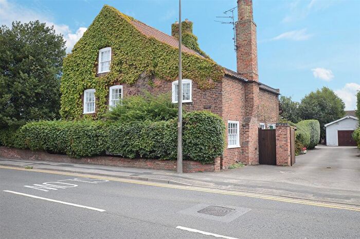 4 Bedroom Detached House For Sale In Elizabethan House, High Street, Coningsby, LN4