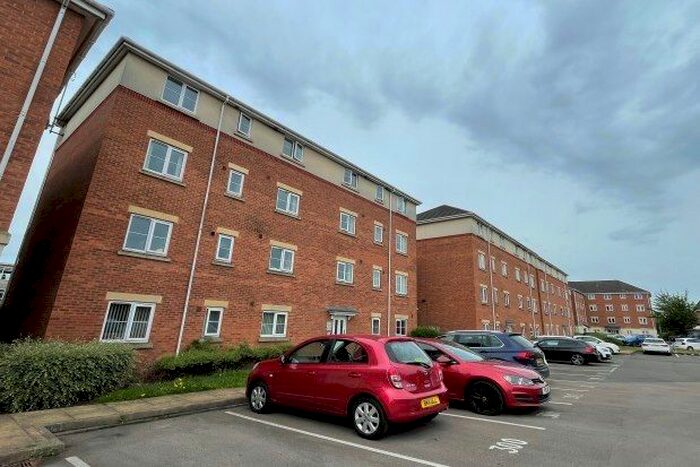 2 Bedroom Flat To Rent In Holyhead Road, Wednesbury, WS10