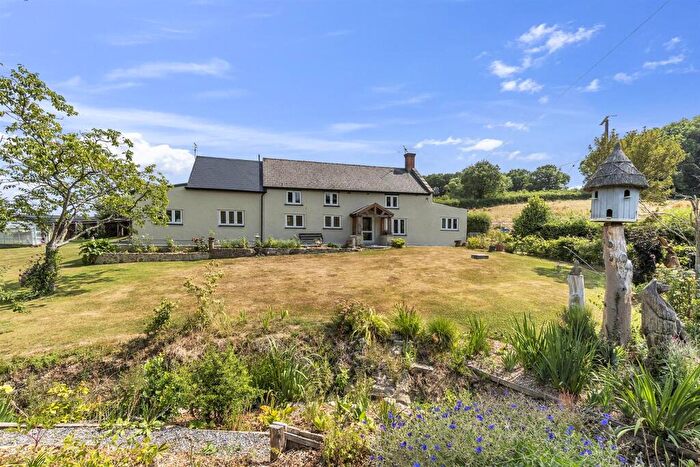 4 Bedroom Detached House For Sale In Lodge Lane, Axminster, EX13