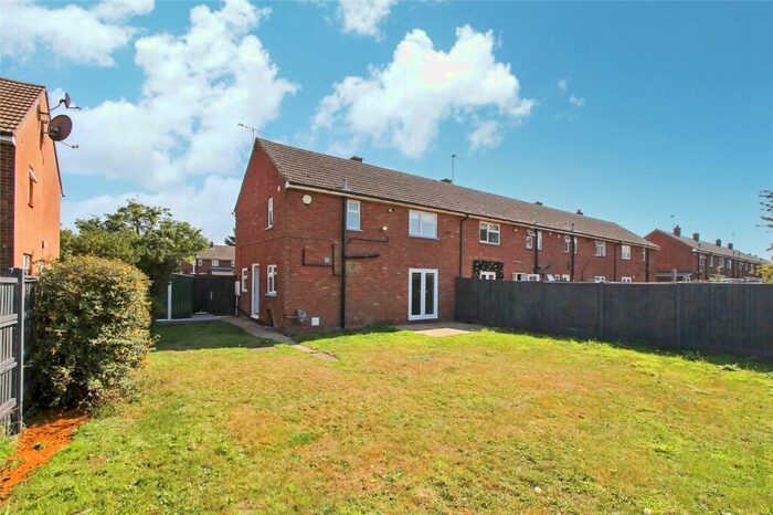 3 Bedroom Semi-Detached House To Rent In Belle Isle Crescent, Brampton, Huntingdon, PE28