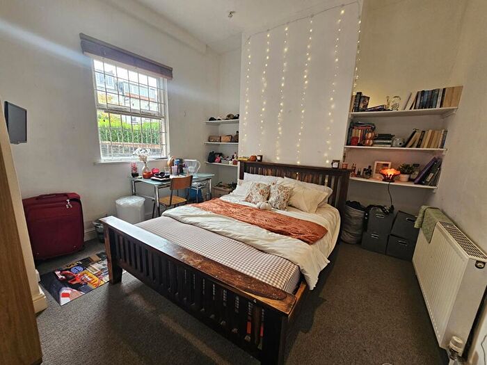 6 Bedroom House To Rent In Consort Street, Leeds, LS3