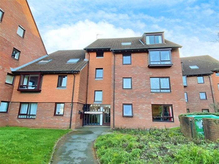 Studio To Rent In Marina Gardens, Fishponds, BS16