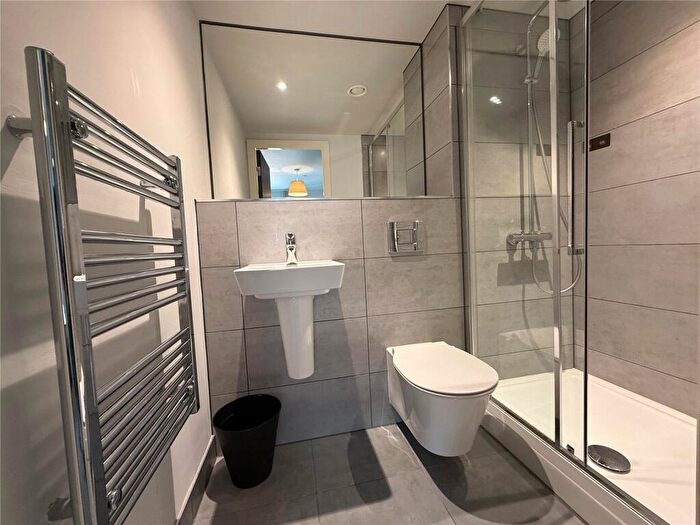 2 Bedroom Apartment To Rent In St Martin's Place, Broad Street, Birmingham, B15