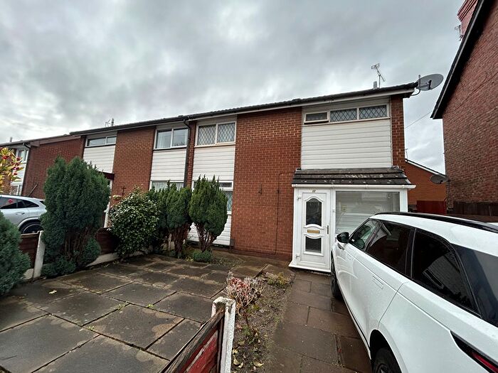3 Bedroom Semi Detached House To Rent In York Road, Sale, M33