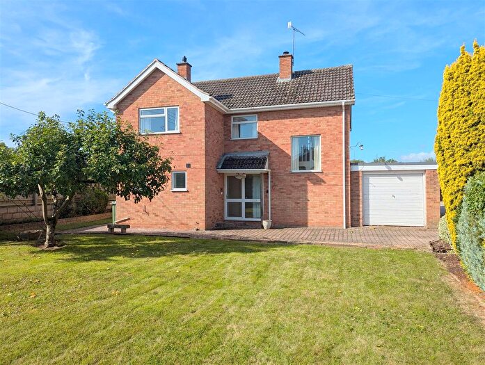 4 Bedroom Detached House For Sale In Baughton, Earls Croome, Worcester, WR8