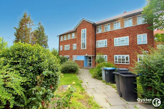 2 Bedroom Flat To Rent In Mallard Way, Mallard Court Mallard Way, NW9