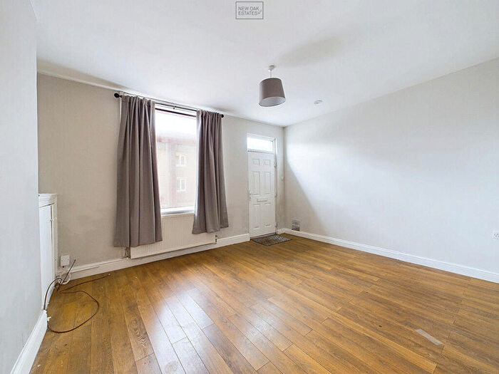 2 Bedroom Semi-Detached House To Rent In Pilsley Road, Danesmoor, S45