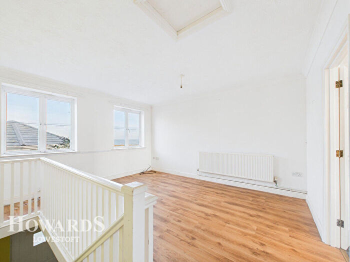 2 Bedroom Terraced House For Sale In High Path, Kessingland, NR33