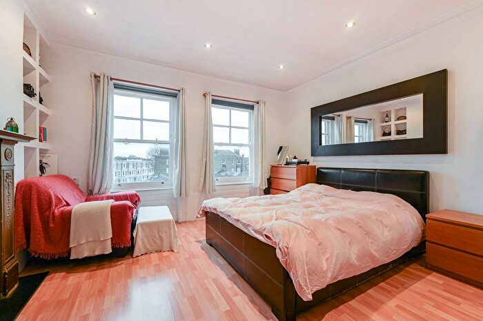 4 Bedroom Flat For Sale In Beaumont Crescent, West Kensington, London, W14