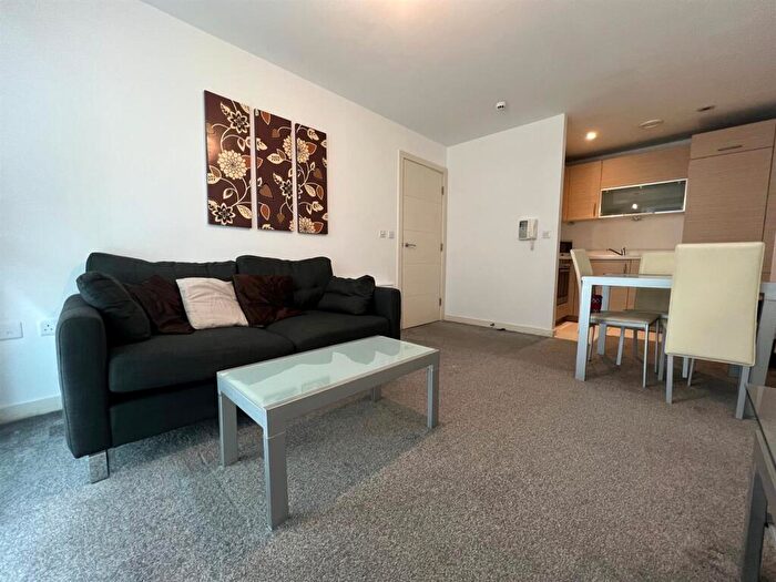 1 Bedroom Apartment To Rent In Spectrum, Block, Blackfriars Road, M3