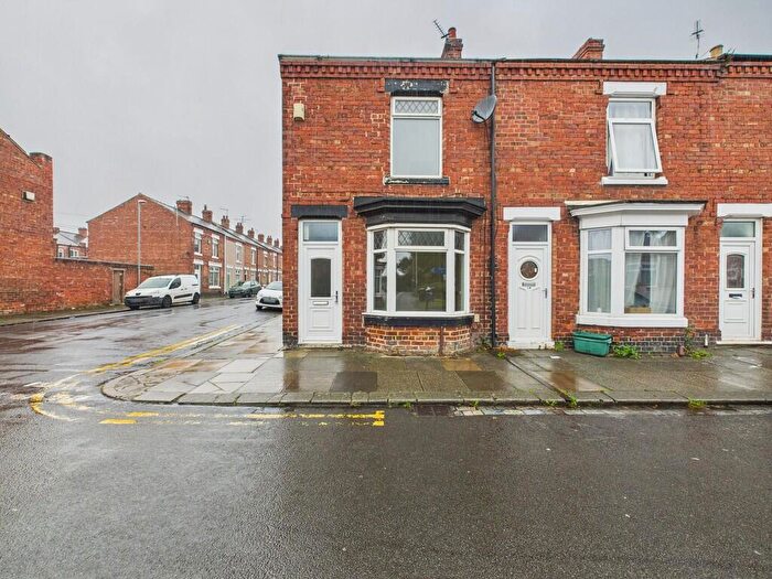 2 Bedroom End Of Terrace House To Rent In Rydal Road, Darlington, DL1
