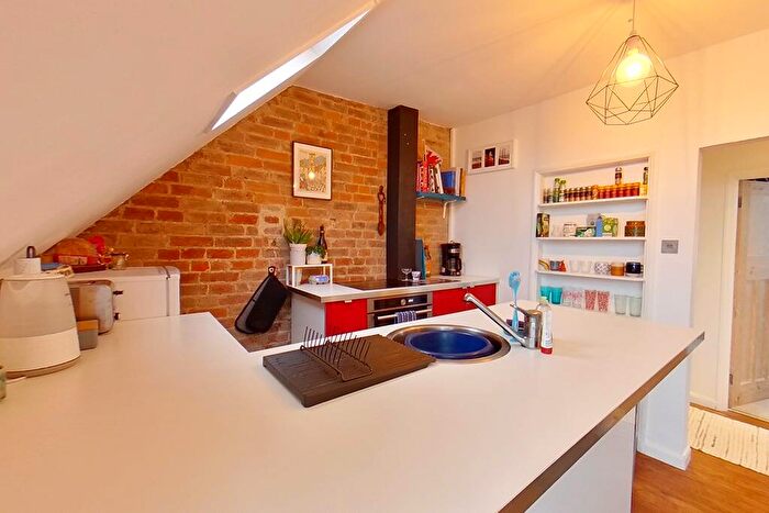 1 Bedroom Apartment For Sale In Highcroft Villas, Brighton, BN1