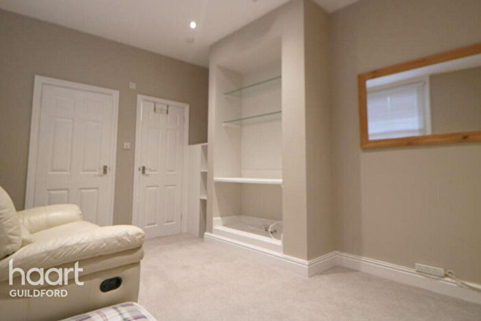 1 Bedroom Flat To Rent In Dene Road, Guildford, GU1