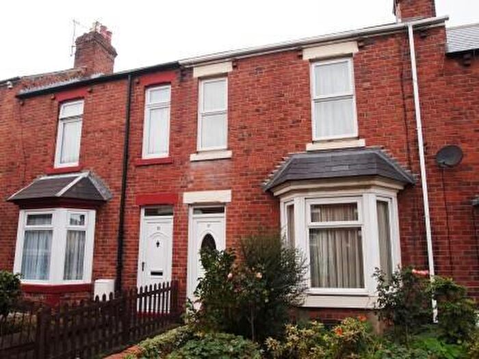 2 Bedroom Terraced House For Sale In Helmsdale Avenue, Gateshead, Tyne And Wear, NE10