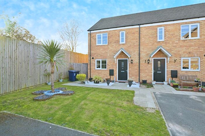 2 Bedroom End Of Terrace House For Sale In Whitney Drive, Yaxley, Peterborough, PE7