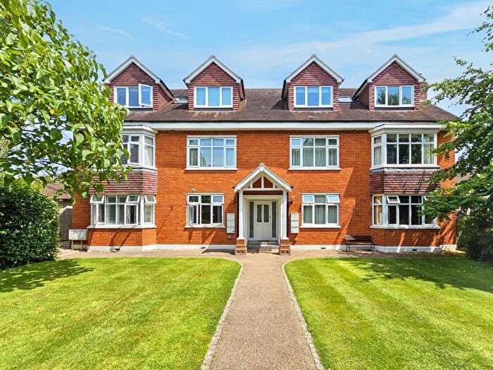 2 Bedroom Apartment To Rent In Ewell Road, Surbiton, KT6