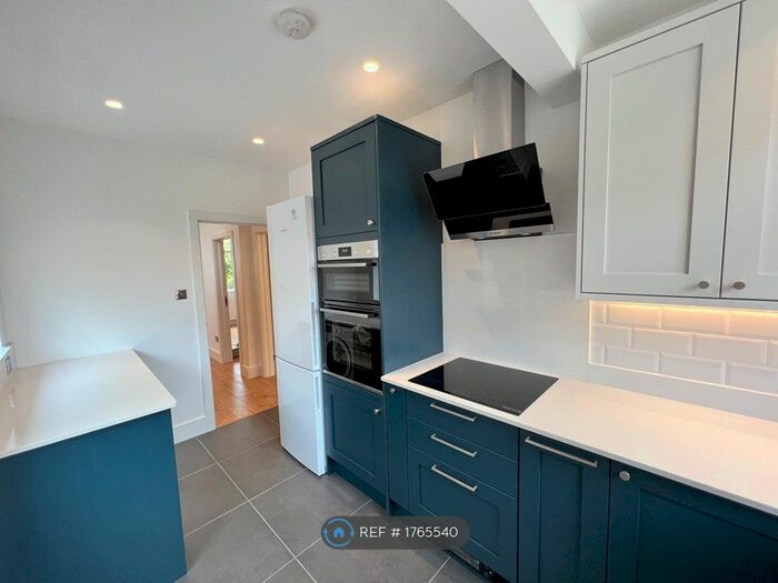 3 Bedroom Semi-Detached House To Rent In Cloonmore Avenue, Orpington, BR6