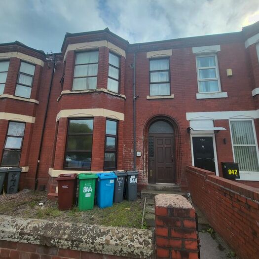 2 Bedroom Flat To Rent In Hyde Road, Gorton, Manchester, M18