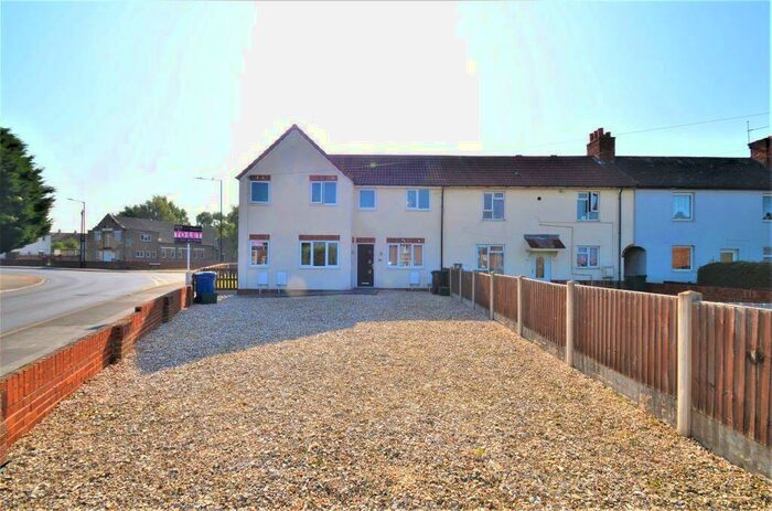 2 Bedroom End Of Terrace House To Rent In Allenby Crescent, Rossington, Doncaster, DN11