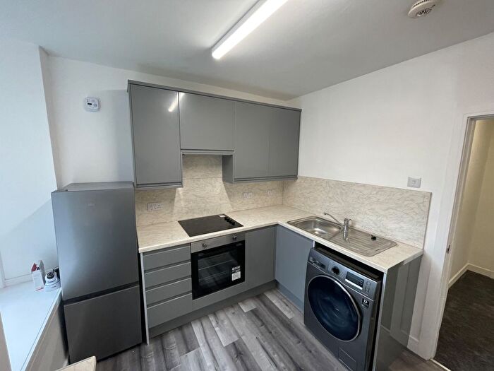 2 Bedroom Flat To Rent In /L, Scott Street, Dundee, DD2