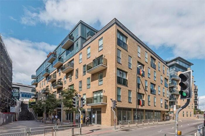 3 Bedroom Flat To Rent In Temple House -, P16