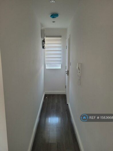 Studio To Rent In Dartford Kent, Dartford, DA1