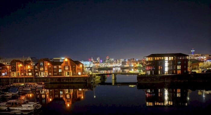 4 Bedroom Apartment To Rent In South Ferry Quay, Liverpool, L3