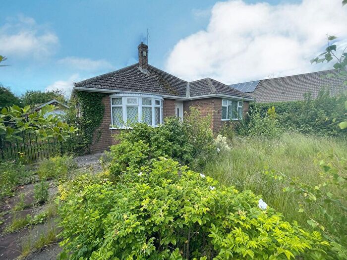3 Bedroom Detached Bungalow For Sale In Southmoor Road, Hemsworth, Pontefract, WF9