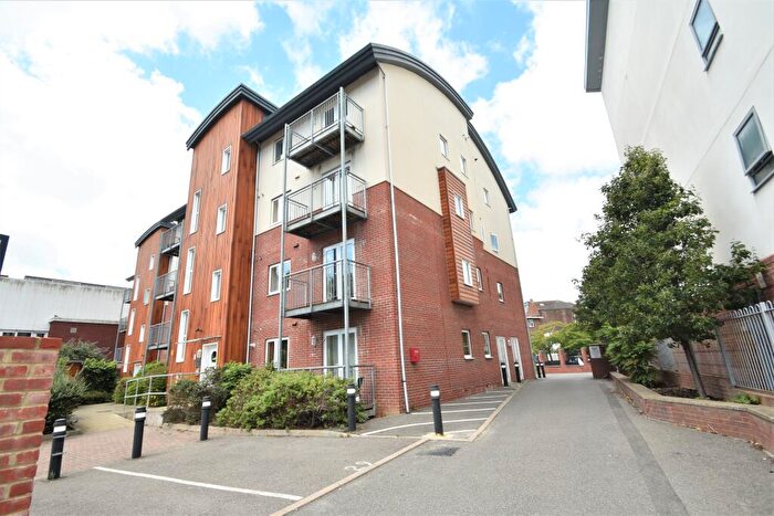 2 Bedroom Flat To Rent In Lion Terrace, Portsmouth, PO1