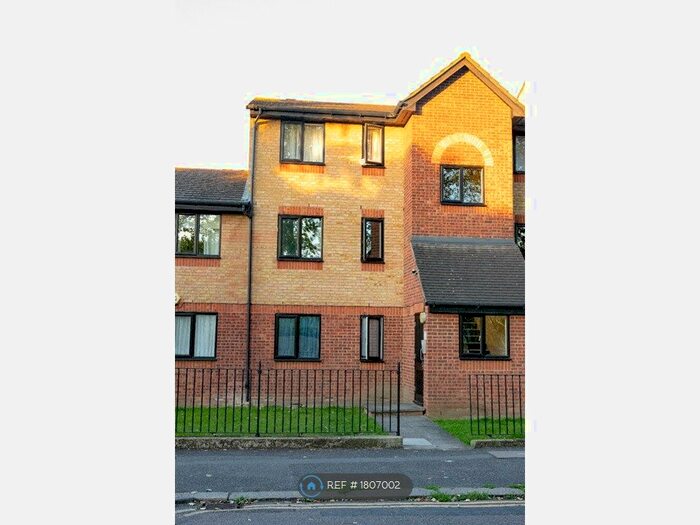 1 Bedroom Flat To Rent In Viking Place, London, E10