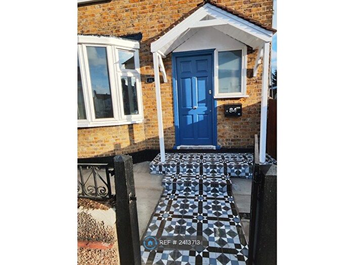 3 Bedroom End Of Terrace House To Rent In Clive Road, Enfield, EN1