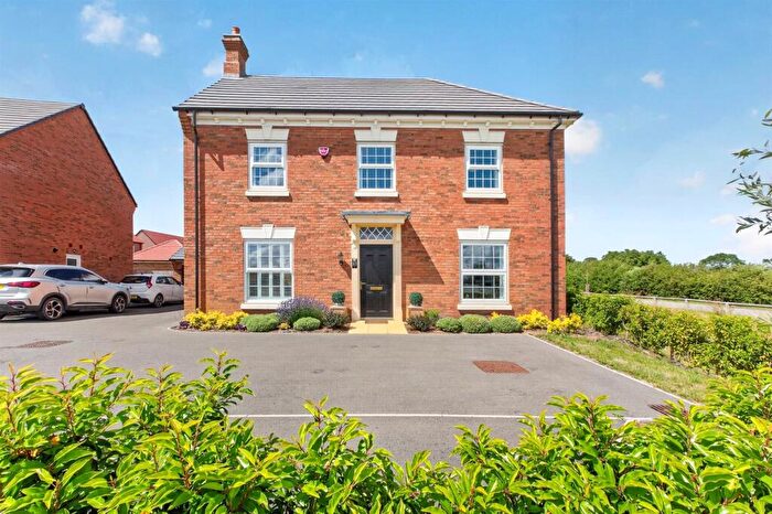 4 Bedroom Detached House For Sale In Greenwood Street, Oakham, Rutland, LE15