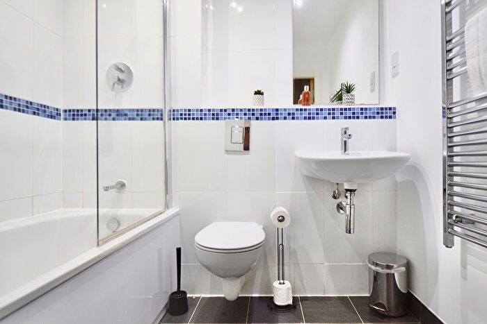 1 Bedroom Flat To Rent In Hunslet Road, Hunslet, Leeds, LS10