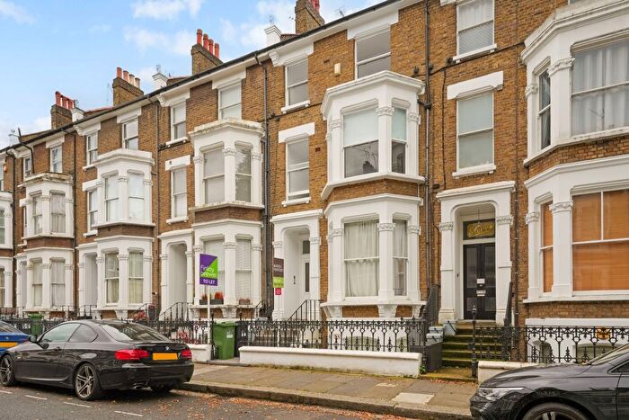 4 Bedroom Flat To Rent In Batoum Gardens, London, W6