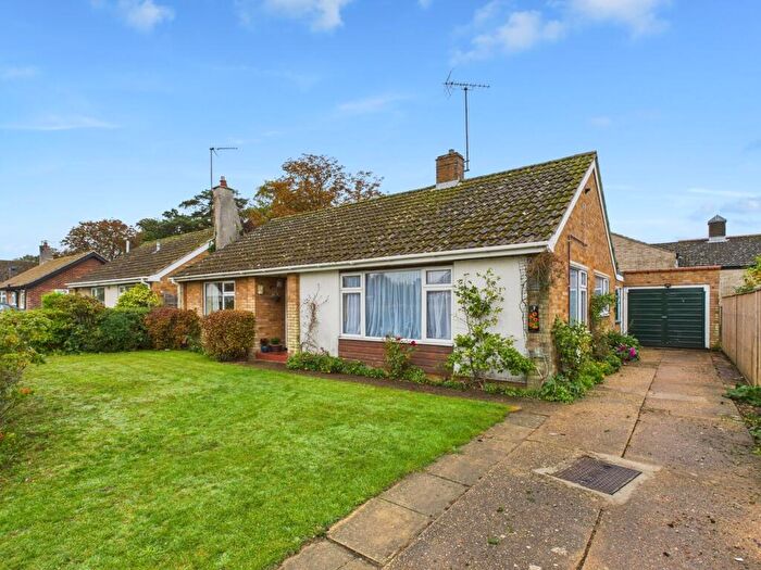 3 Bedroom Detached Bungalow For Sale In Ryston Close, Downham Market, PE38