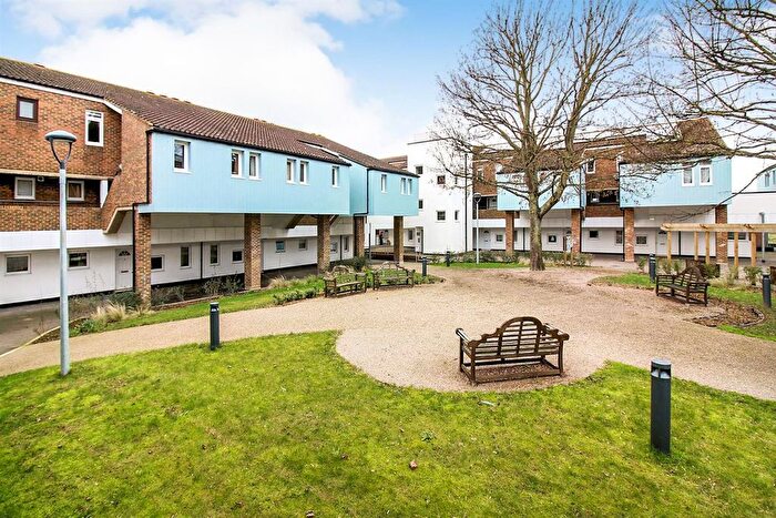 3 Bedroom Flat To Rent In Walton Court Centre, Hannon Road, Aylesbury, HP21