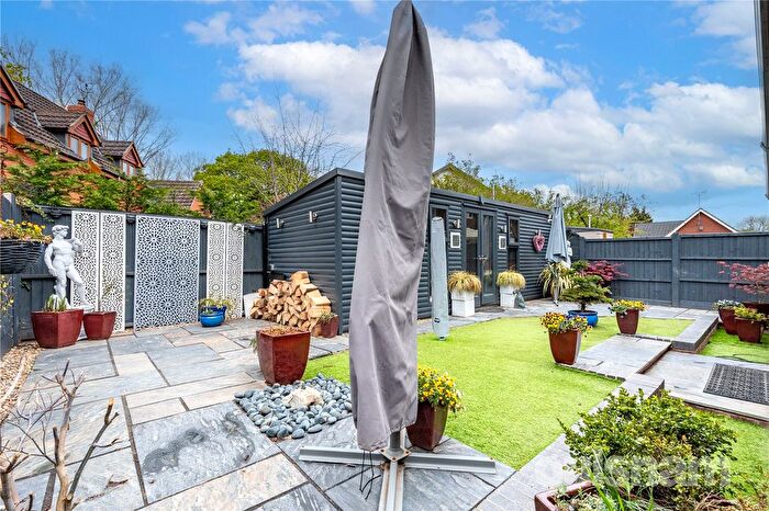 4 Bedroom Detached House For Sale In Offwell Close, Redditch, Worcestershire, B98