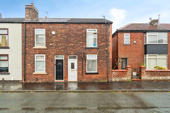 2 Bedroom End Of Terrace House For Sale In Elizabeth Street, Manchester, Lancashire, M46
