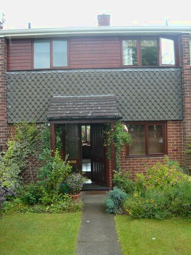 3 Bedroom Terraced House To Rent In Gloucester Road, Shrewsbury, Shropshire, SY1