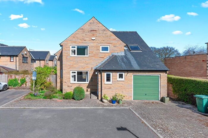 4 Bedroom Detached House For Sale In Park Road, Menston, LS29