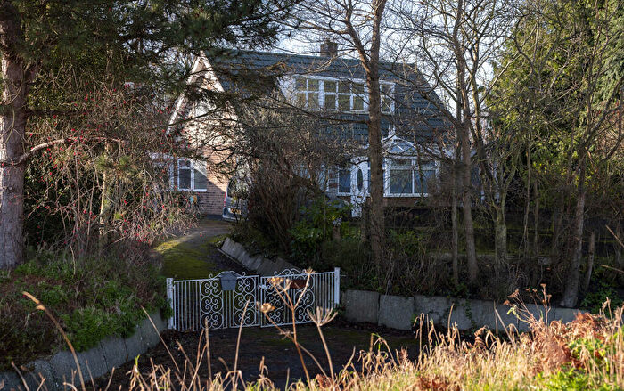 3 Bedroom Chalet For Sale In Hall Road, Hopton-On-Sea, Norfolk, NR31