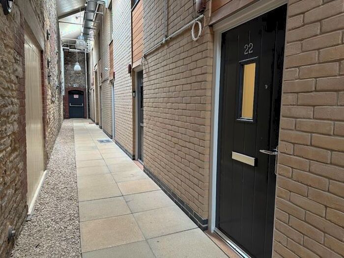 1 Bedroom Flat To Rent In Evening Star Lane, Swindon, SN2