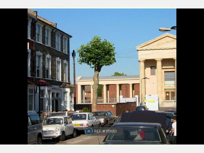 1 Bedroom Flat To Rent In Linscott Road, London, E5