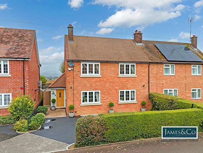 3 Bedroom Semi-Detached House For Sale In Rainbow Road, Matching Tye, Harlow, CM17