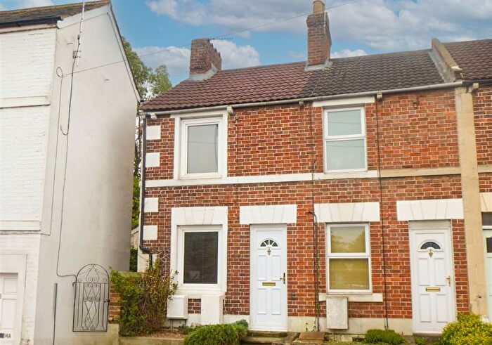 2 Bedroom Terraced House To Rent In Wingfield Road, Trowbridge, BA14