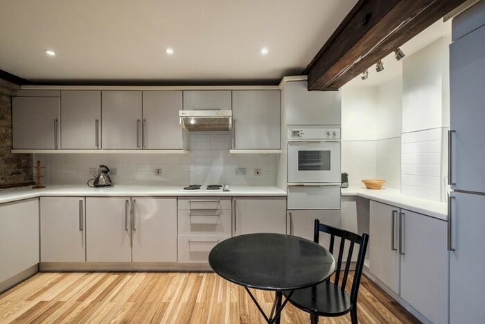 1 Bedroom Flat To Rent In St Saviours Wharf, Shad Thames, SE1