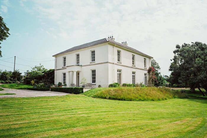 5 Bedroom House For Sale In Nantuat, PL26