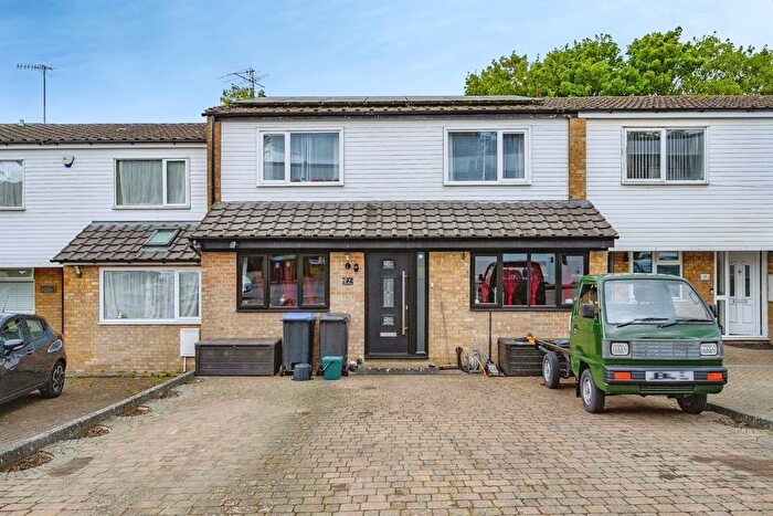 5 Bedroom Terraced House For Sale In Caernarvon Close, Hemel Hempstead, HP2